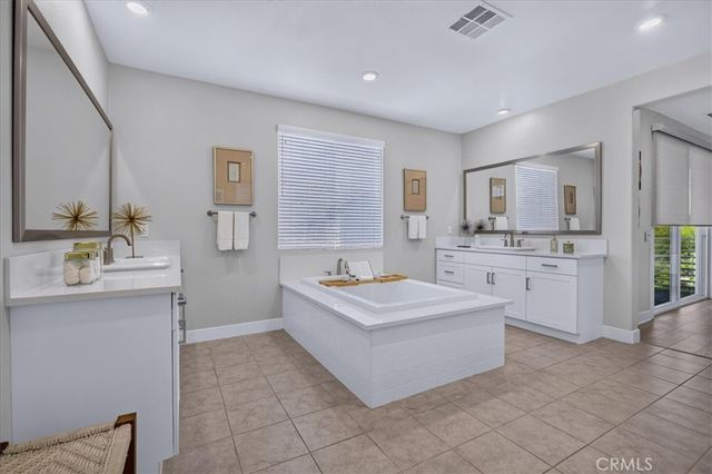 170 Chorus, Irvine, CA 92618