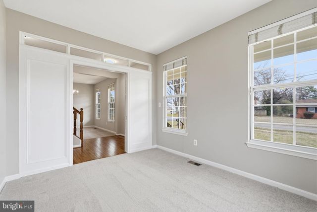 8310 ROLLING RD, Manassas, VA 20110