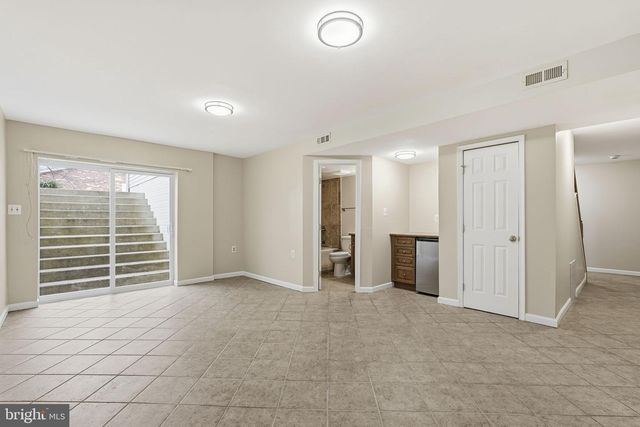 8310 ROLLING RD, Manassas, VA 20110