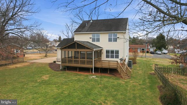8310 ROLLING RD, Manassas, VA 20110