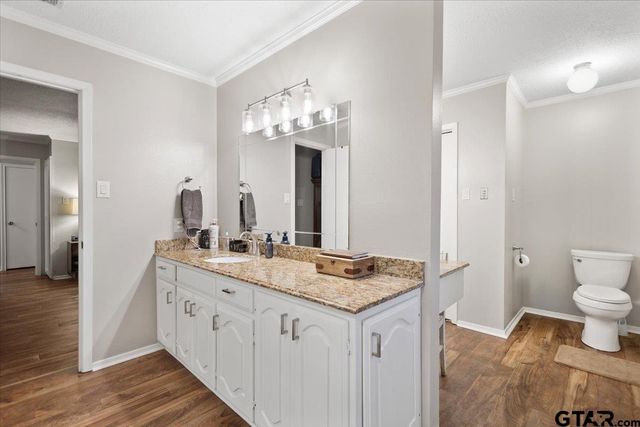 1606 Timothy St, Henderson, TX 75654