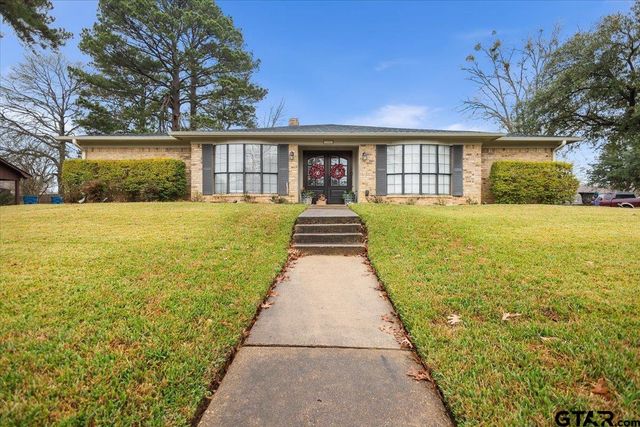 1606 Timothy St, Henderson, TX 75654