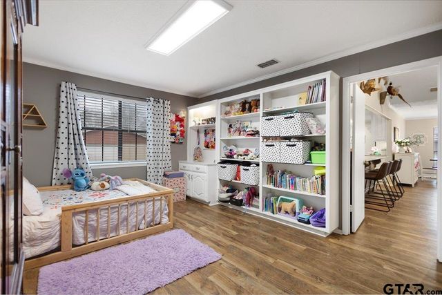 1606 Timothy St, Henderson, TX 75654