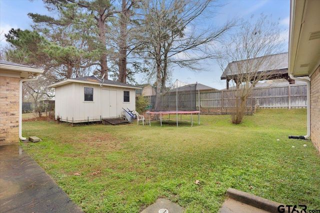 1606 Timothy St, Henderson, TX 75654