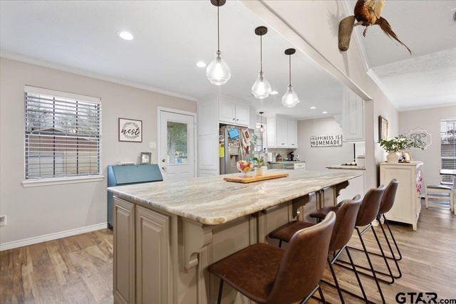 1606 Timothy St, Henderson, TX 75654