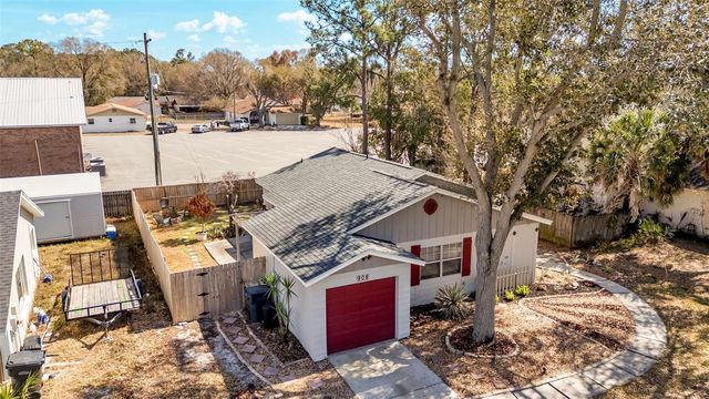 908 WHISPER LAKE DRIVE, Winter Haven, FL 33880