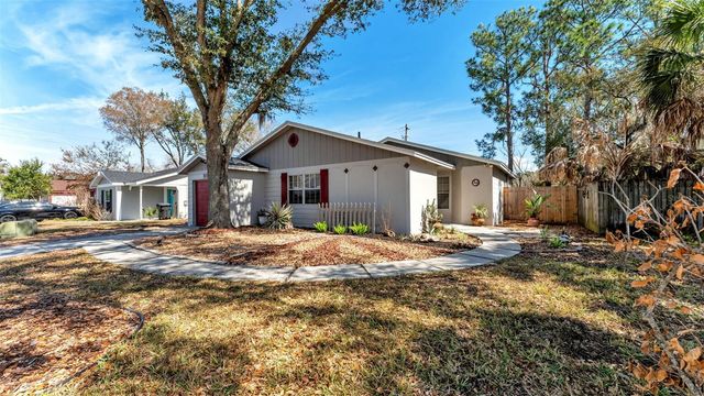 908 WHISPER LAKE DRIVE, Winter Haven, FL 33880