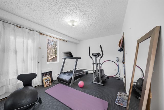 14 October Ln, Weston, MA 02493