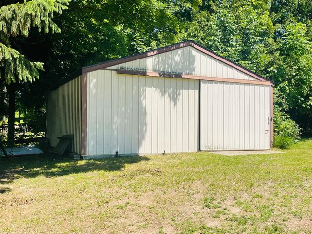 2515 Rushton Road, Central Lake, MI 49622