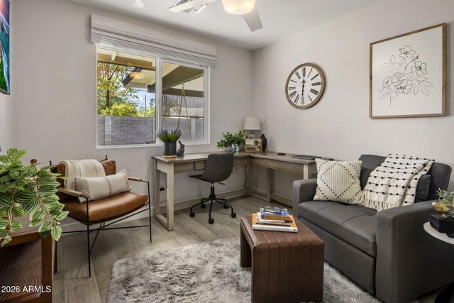 2301 E WHITTON Avenue, Phoenix, AZ 85016