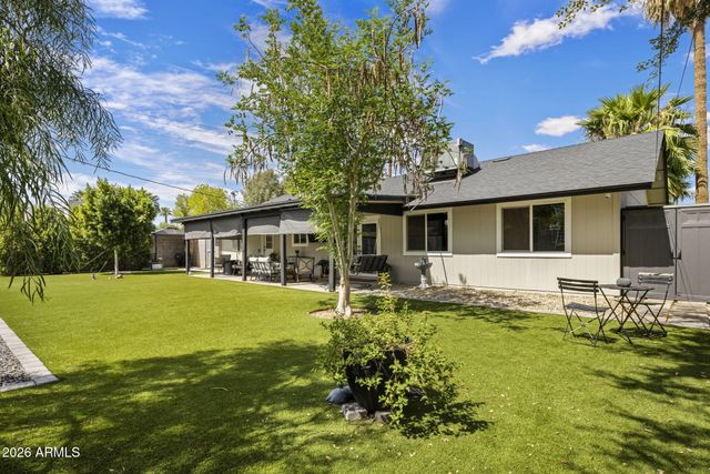 2301 E WHITTON Avenue, Phoenix, AZ 85016