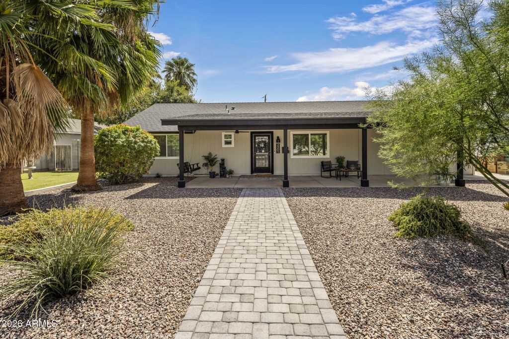2301 E WHITTON Avenue, Phoenix, AZ 85016 — photo 2