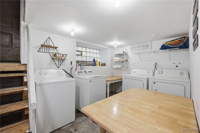 42 Mineral Spring Road, Buffalo, NY 14210