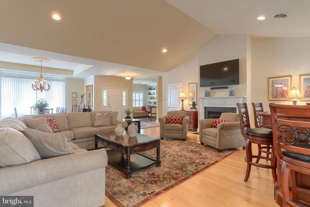 1012 BRANDYWINE DR, Lebanon, PA 17042