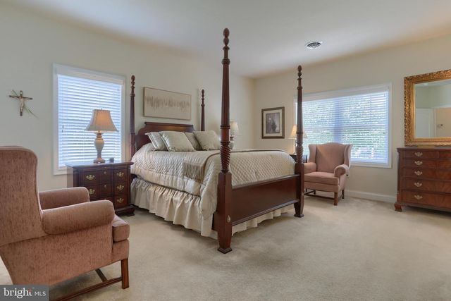 1012 BRANDYWINE DR, Lebanon, PA 17042