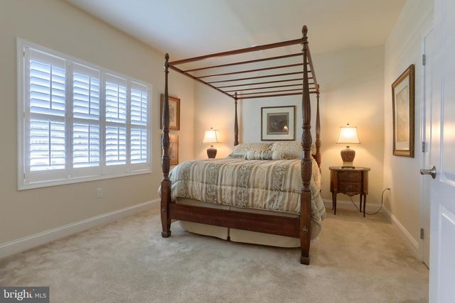 1012 BRANDYWINE DR, Lebanon, PA 17042