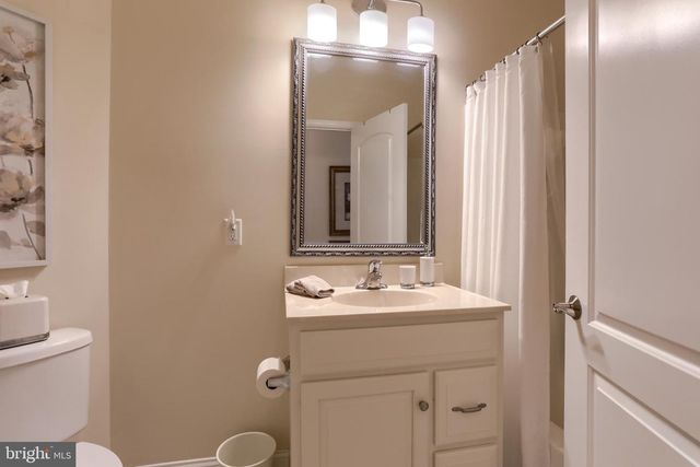 1012 BRANDYWINE DR, Lebanon, PA 17042