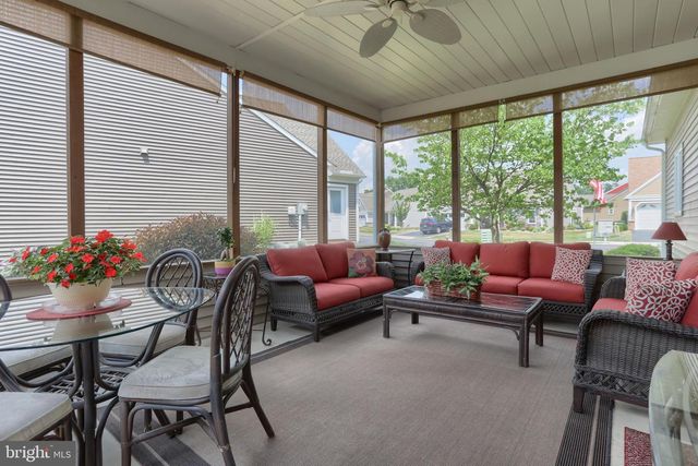 1012 BRANDYWINE DR, Lebanon, PA 17042