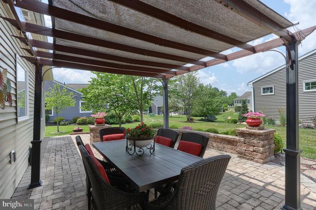 1012 BRANDYWINE DR, Lebanon, PA 17042