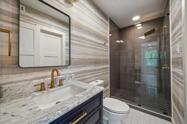 3202 Parkwood Drive, Houston, TX 77021