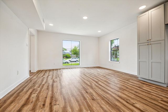 3202 Parkwood Drive, Houston, TX 77021