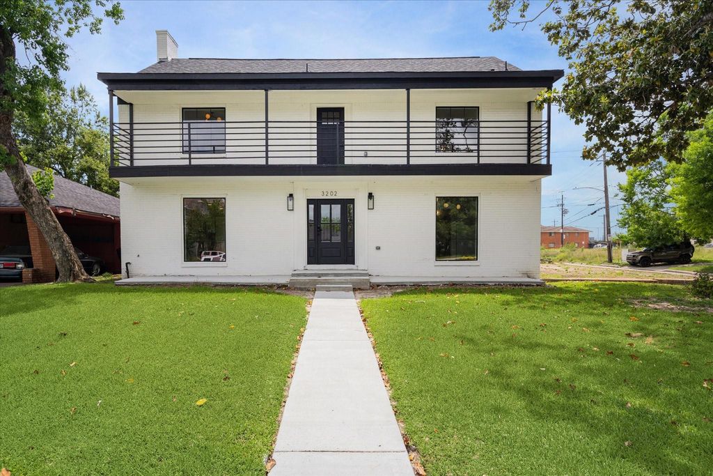 3202 Parkwood Drive, Houston, TX 77021