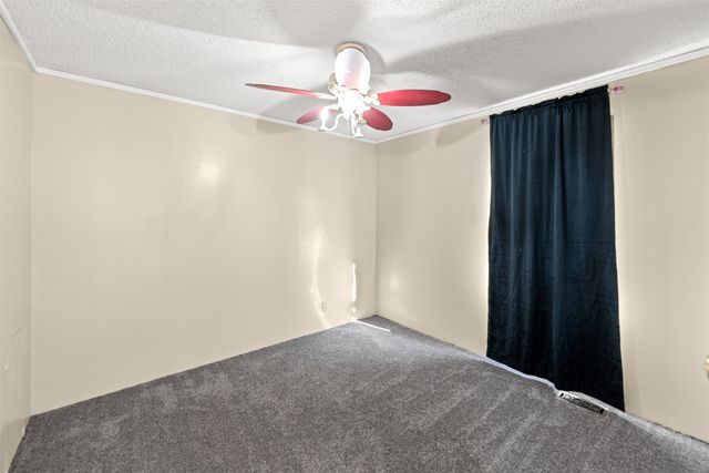 416 Saturn Ave, Salina, KS 67401