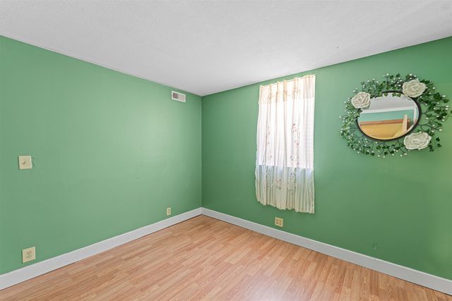 416 Saturn Ave, Salina, KS 67401