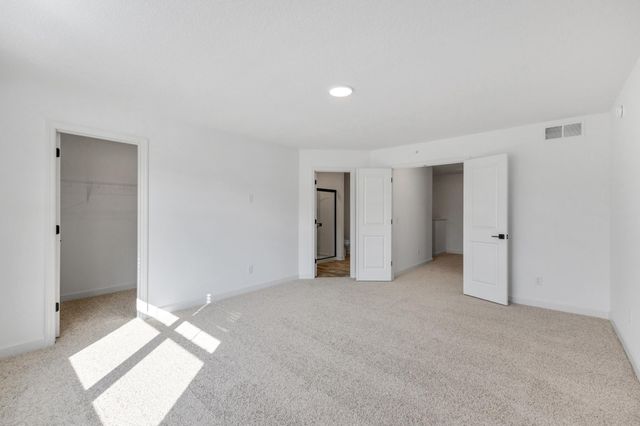 182 Huntington Drive, Waconia, MN 55387