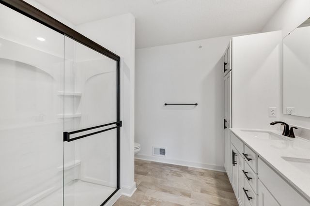 182 Huntington Drive, Waconia, MN 55387