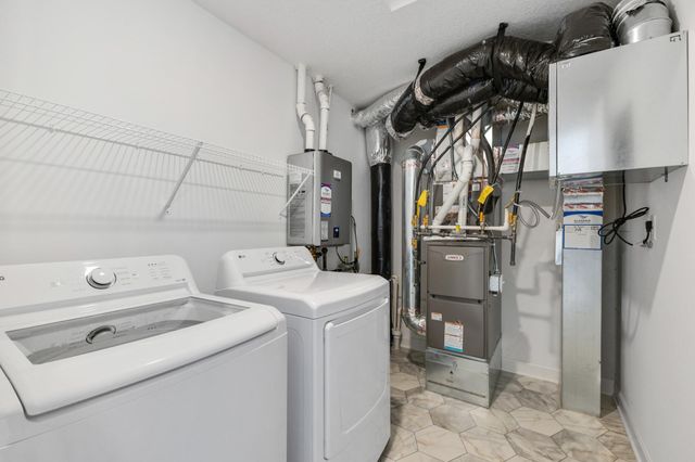 182 Huntington Drive, Waconia, MN 55387