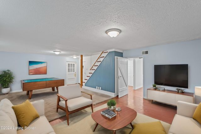 3810 Norbourne Blvd, Louisville, KY 40207