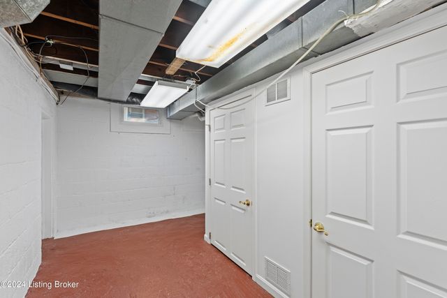 3810 Norbourne Blvd, Louisville, KY 40207