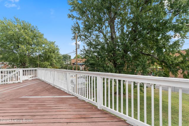 3810 Norbourne Blvd, Louisville, KY 40207