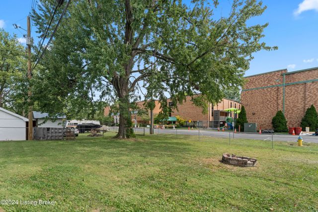 3810 Norbourne Blvd, Louisville, KY 40207
