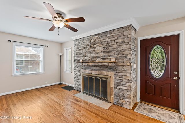 3810 Norbourne Blvd, Louisville, KY 40207