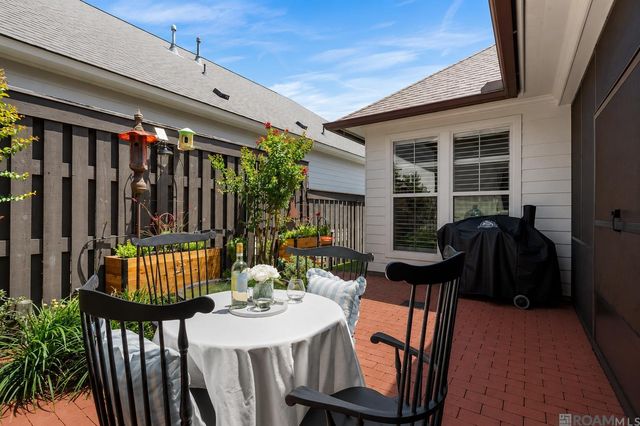 10739 Turning Leaf Dr, Baton Rouge, LA 70810