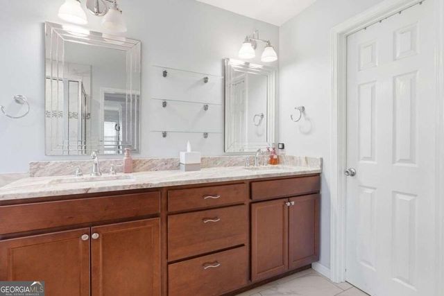 195 Riverbirch Lane, Lawrenceville, GA 30044