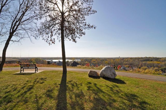 1244 County Road D E 106, Maplewood, MN 55109