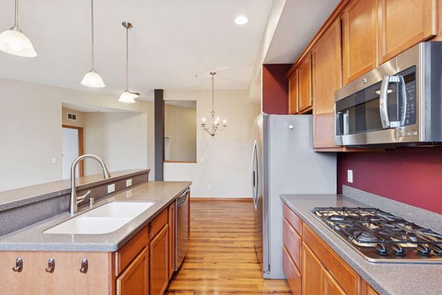 1244 County Road D E 106, Maplewood, MN 55109
