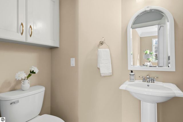 5002 Arrowhead Circle, Williamsburg, MI 49690