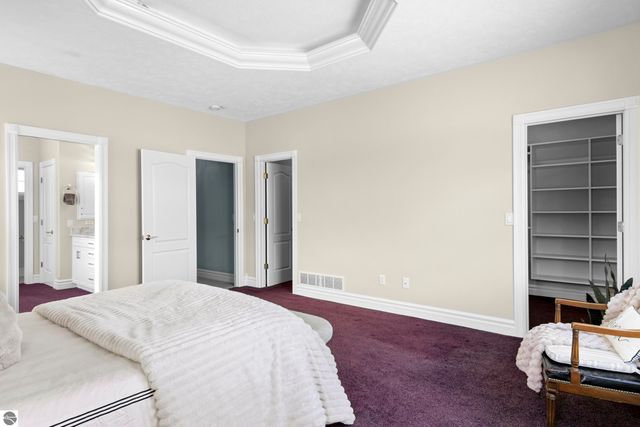 5002 Arrowhead Circle, Williamsburg, MI 49690