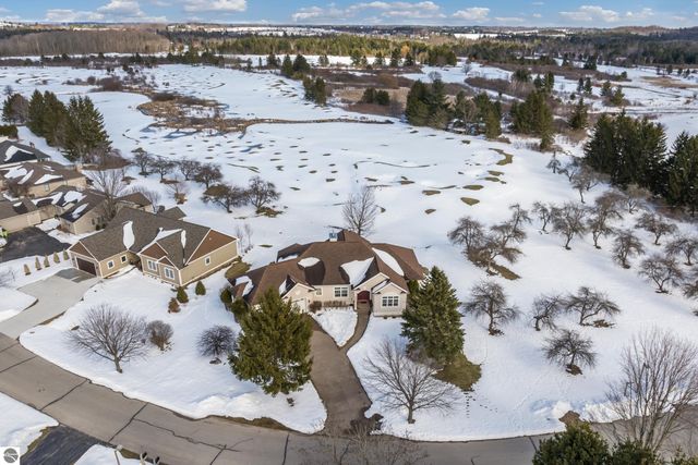 5002 Arrowhead Circle, Williamsburg, MI 49690