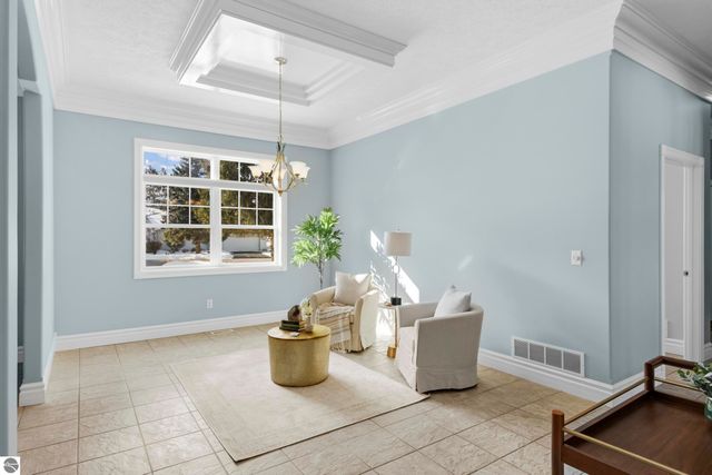 5002 Arrowhead Circle, Williamsburg, MI 49690