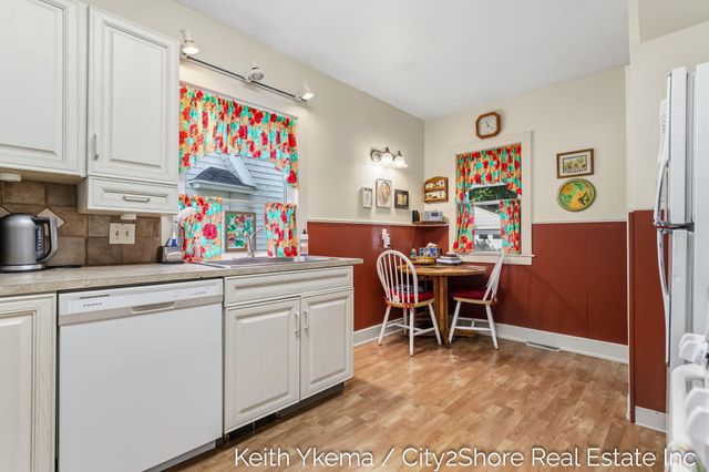 1807 Martindale Avenue SW, Wyoming, MI 49509