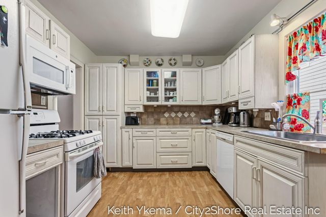 1807 Martindale Avenue SW, Wyoming, MI 49509