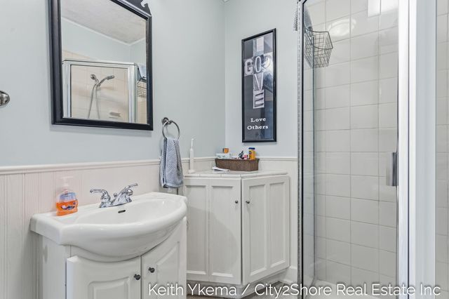 1807 Martindale Avenue SW, Wyoming, MI 49509