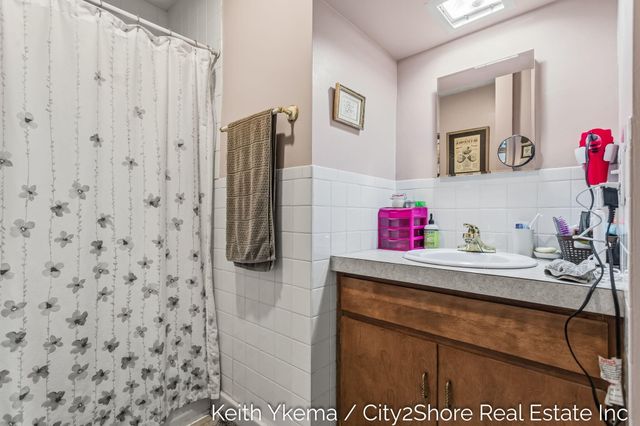 1807 Martindale Avenue SW, Wyoming, MI 49509
