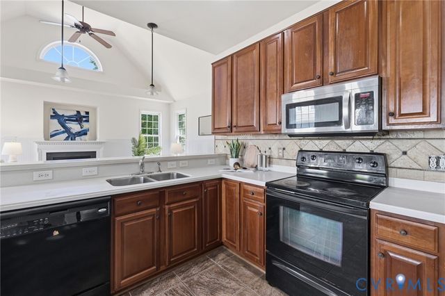 12156 Turning Branch Cir, Glen Allen, VA 23059