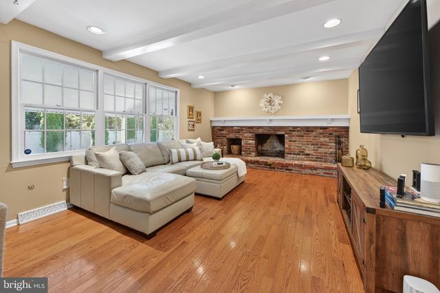 216 SUNNY JIM DR, Medford, NJ 08055